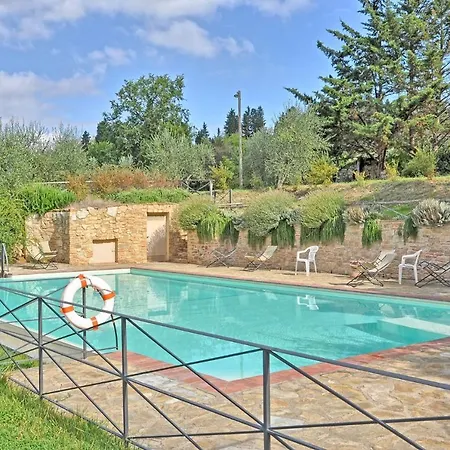 Ponte A Ema Sleeps 4 T241480 *